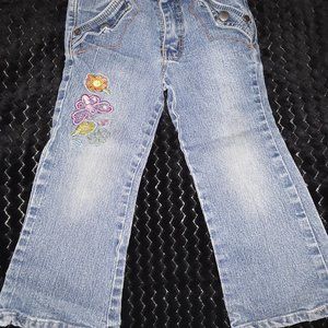 Adorable Gege 3T jeans